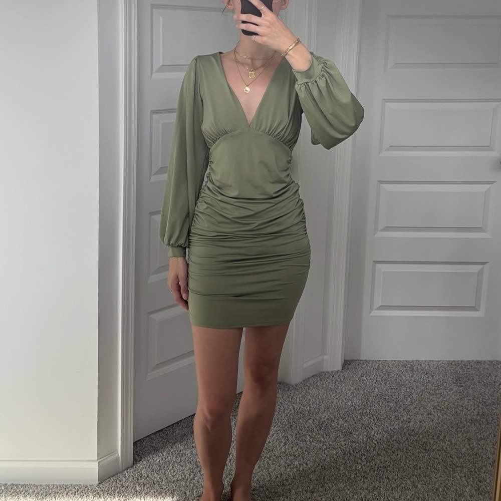 Green stretchy ruched dress